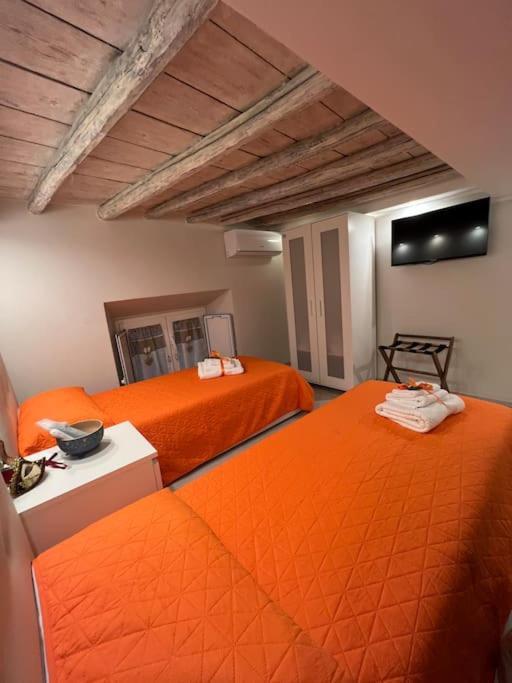 Historic Center, 800 Meters From The Trevi Fontain Appartamento